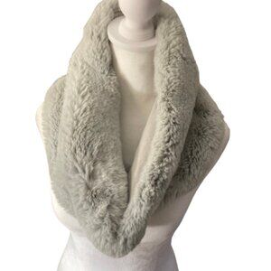 GIFT? Old Navy Luxurious Infinity Scarf NEW, Soft Gray, Luxurious Warm, 9" x 32"